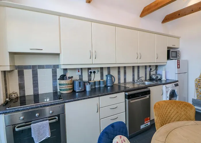 83 Upper John Street